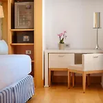 Nh Centro Hotel 4*