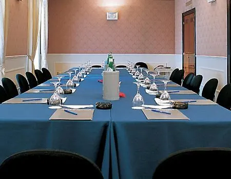 Nh Centro Hotel 4*