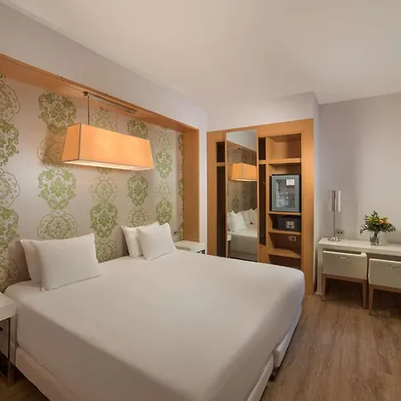 Nh Centro Hotel