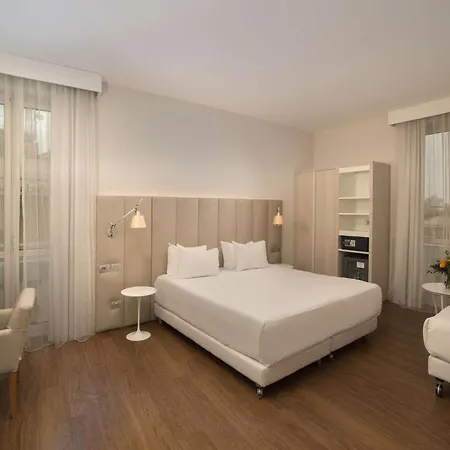 Nh Centro Genua