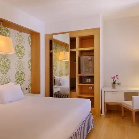 Nh Centro Otel 4*
