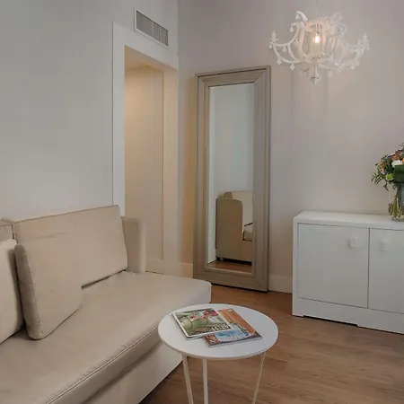 Nh Centro Cenova