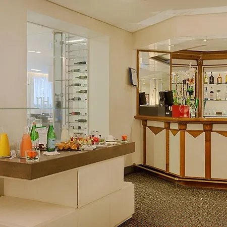 Nh Centro Hotel 4*