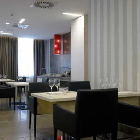 Nh Centro Hotel Genoa