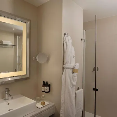 Nh Centro Отель 4*
