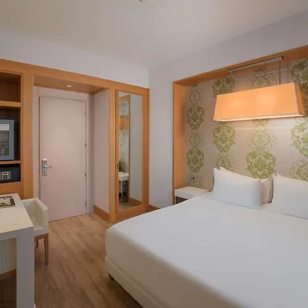 Nh Centro Hotel