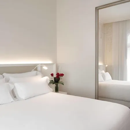 Nh Centro Hotel 4*